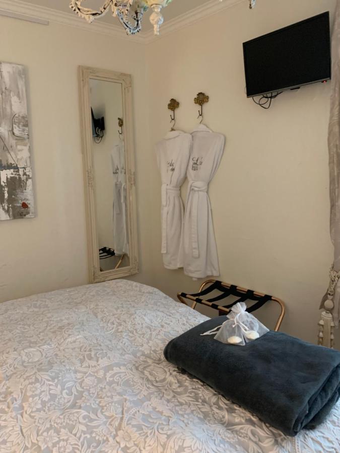 Guestsuite Lady Anna ברוז' מראה חיצוני תמונה
