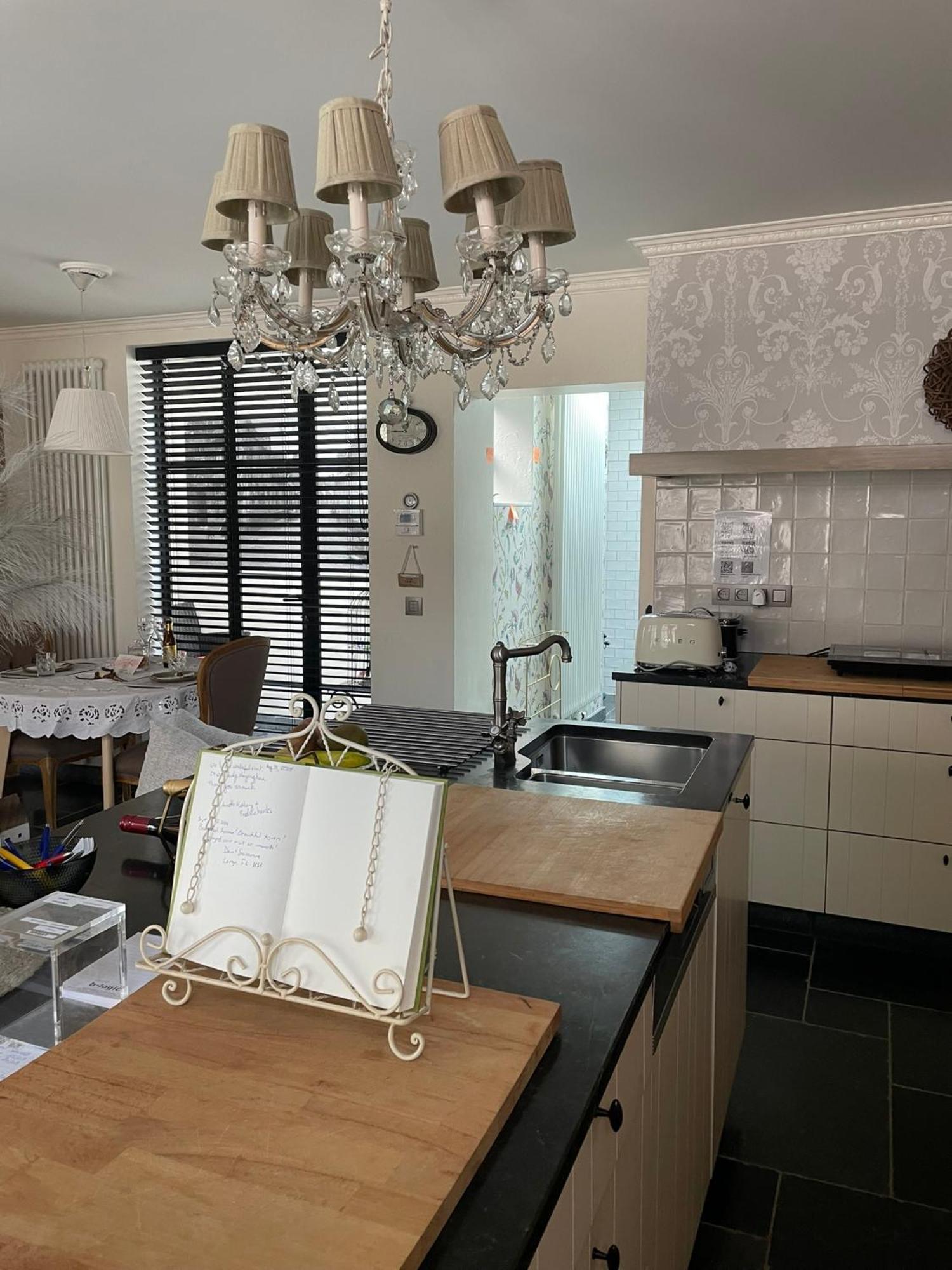 Guestsuite Lady Anna ברוז' מראה חיצוני תמונה